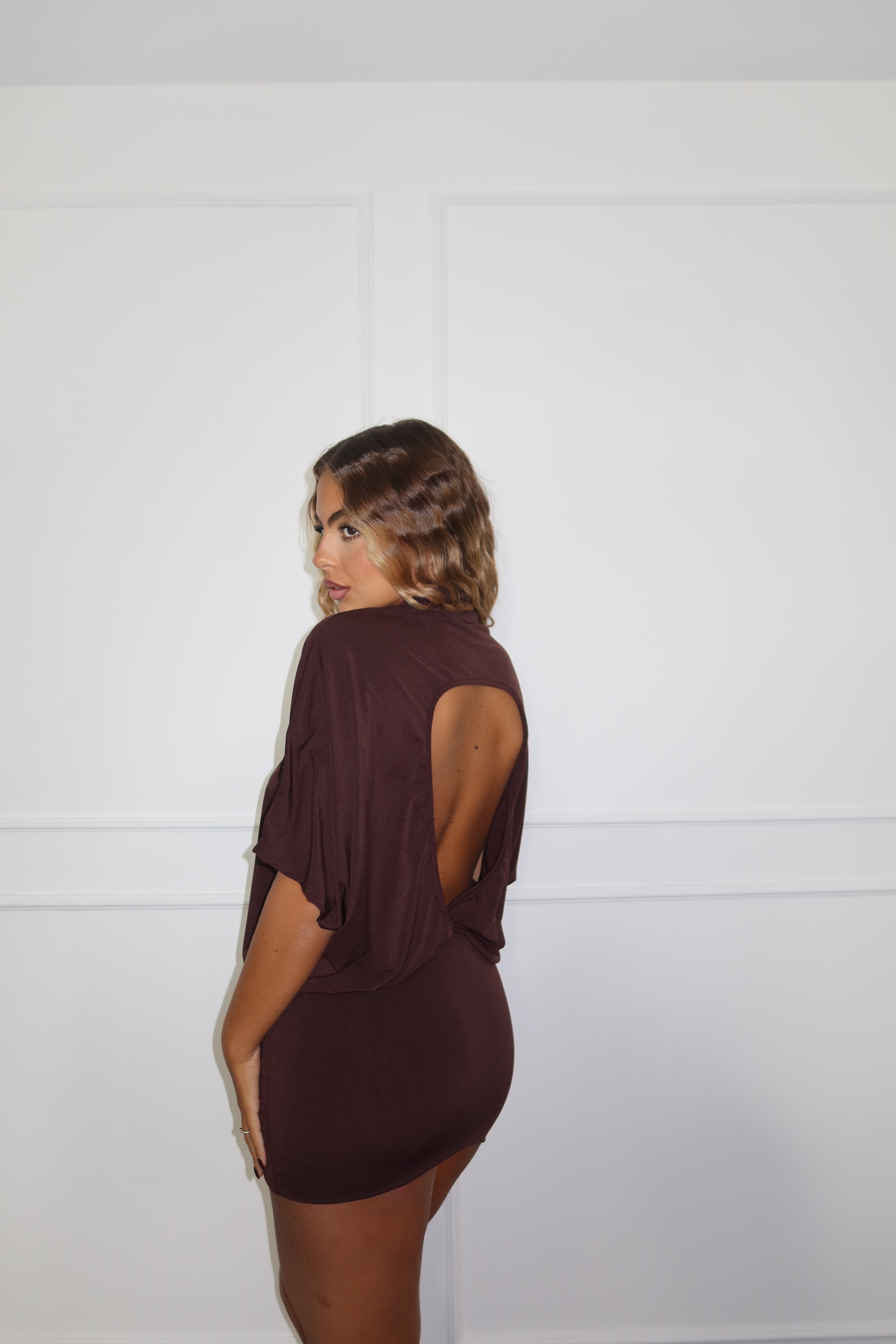 DRESS AMI
