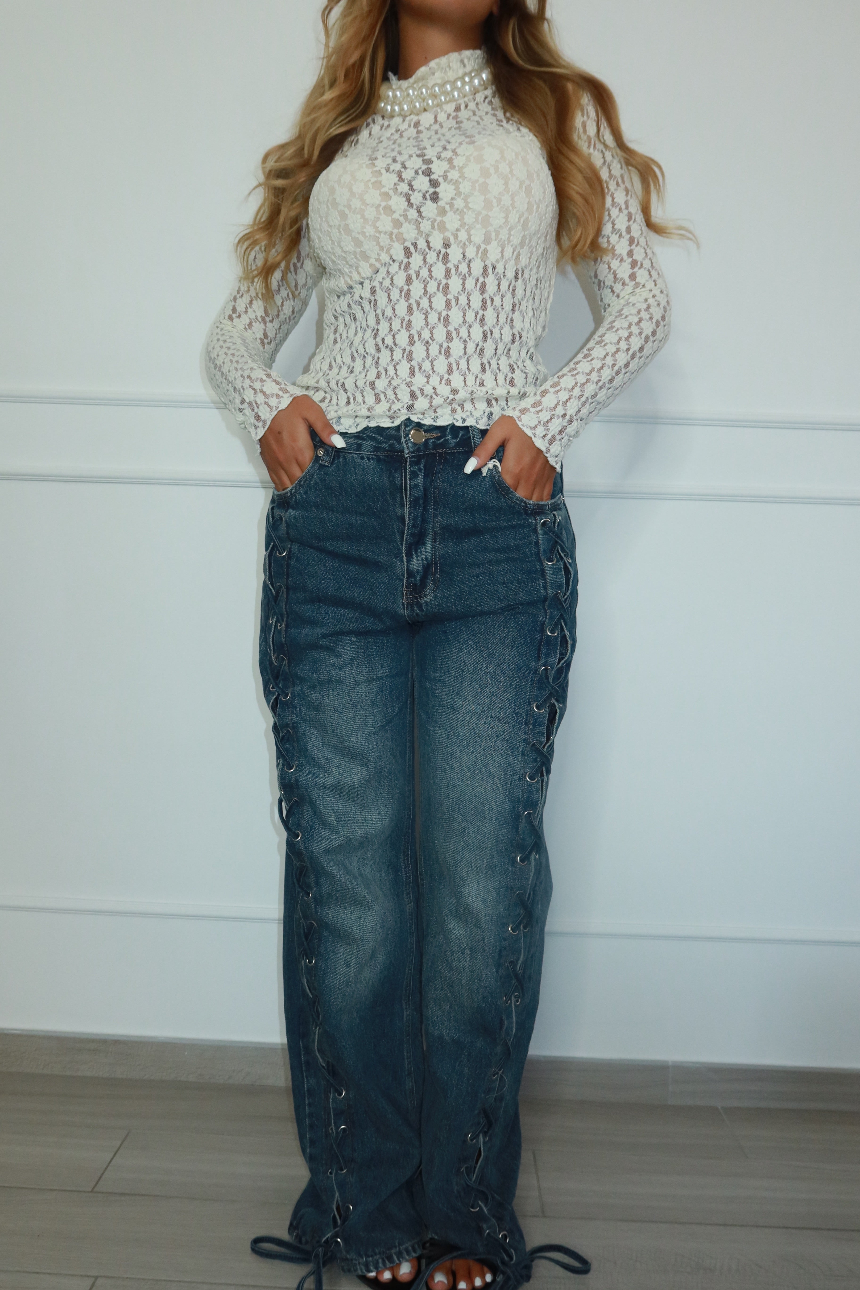 JEANS STRINGHE